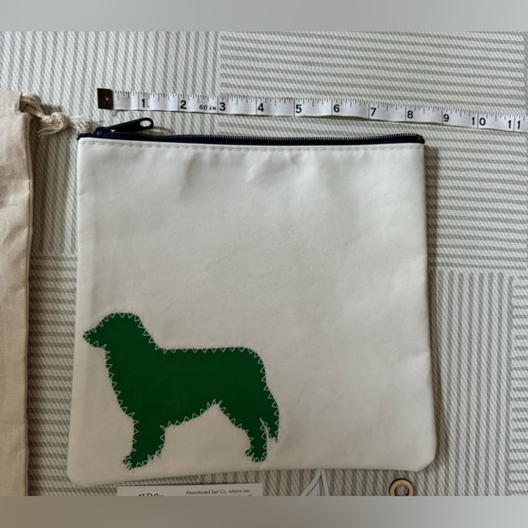 Abandoned Sail Co Bag with Dog NEW - Picture 3 of 5
